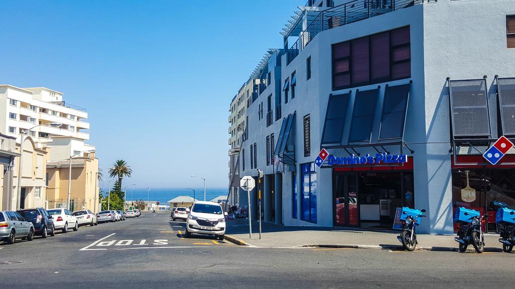 Spacious Sea Point Apartment For 4 People Cidade Do Cabo Exterior foto